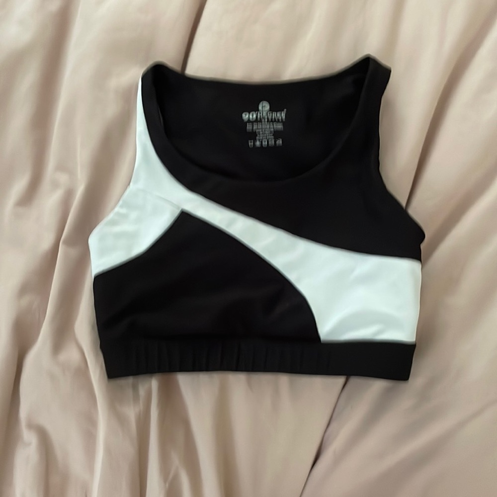 Sports bra